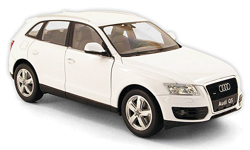 Audi Q5 white Audi Q5 white